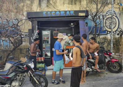 Bought some drinks here, they were super friendly